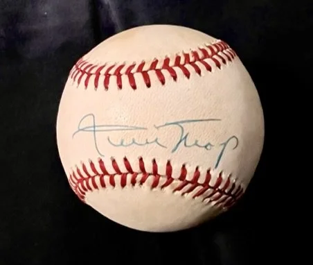 Willie Mays Signed Official Baseball — The Bullpen Sports